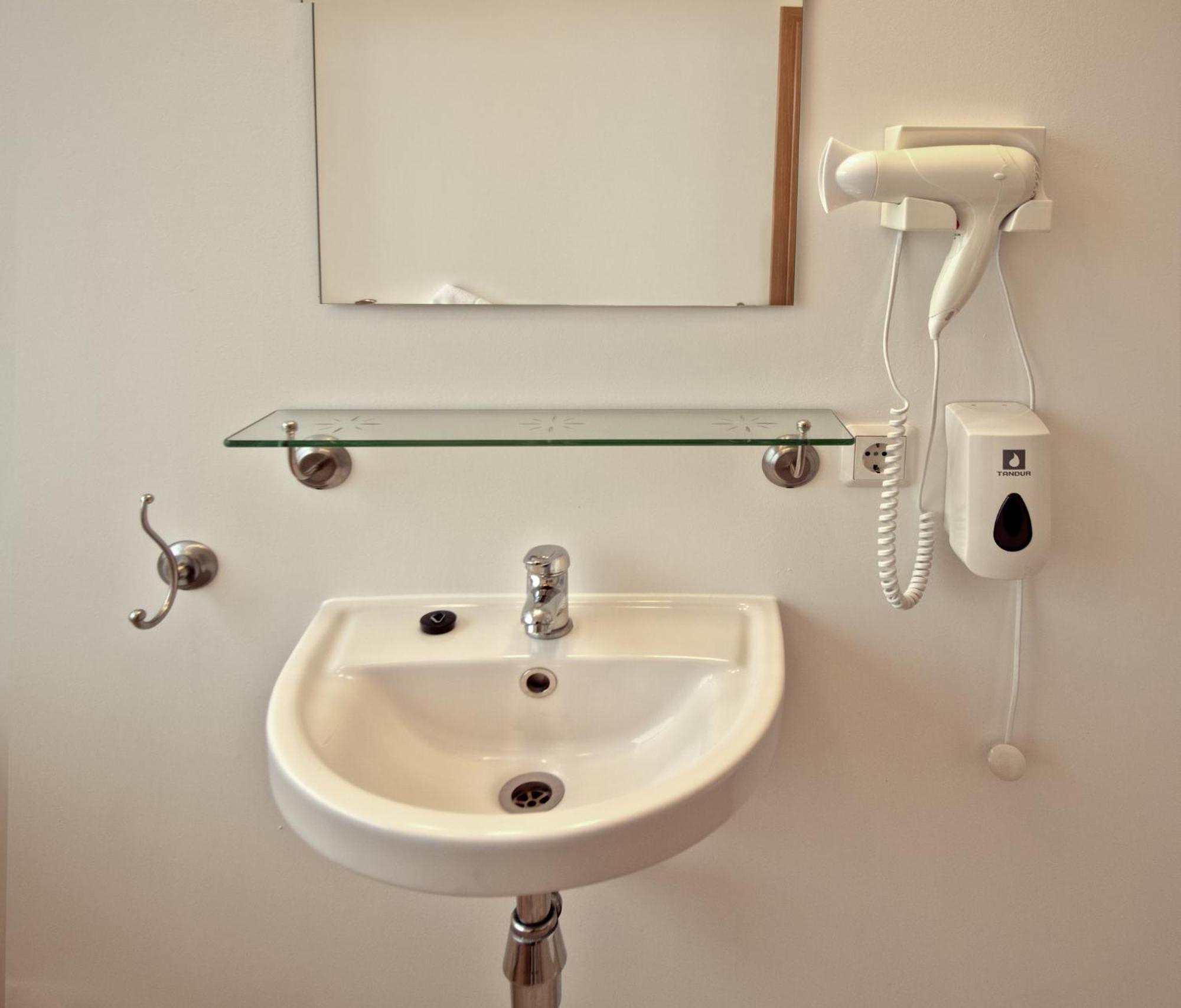 Hotel Post Breiðdalsvík المظهر الخارجي الصورة