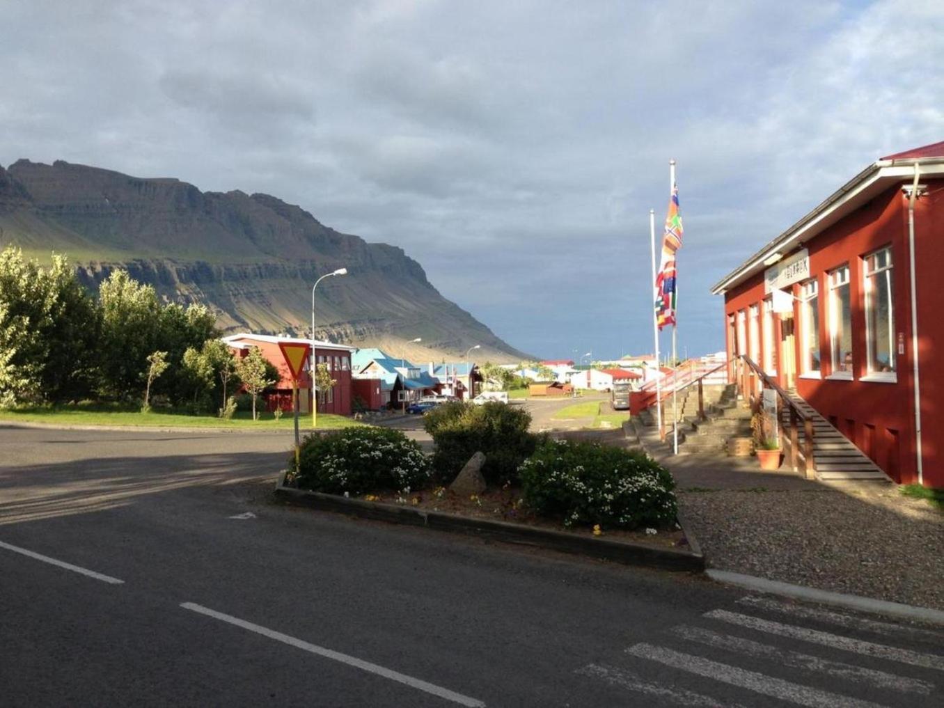 Hotel Post Breiðdalsvík المظهر الخارجي الصورة